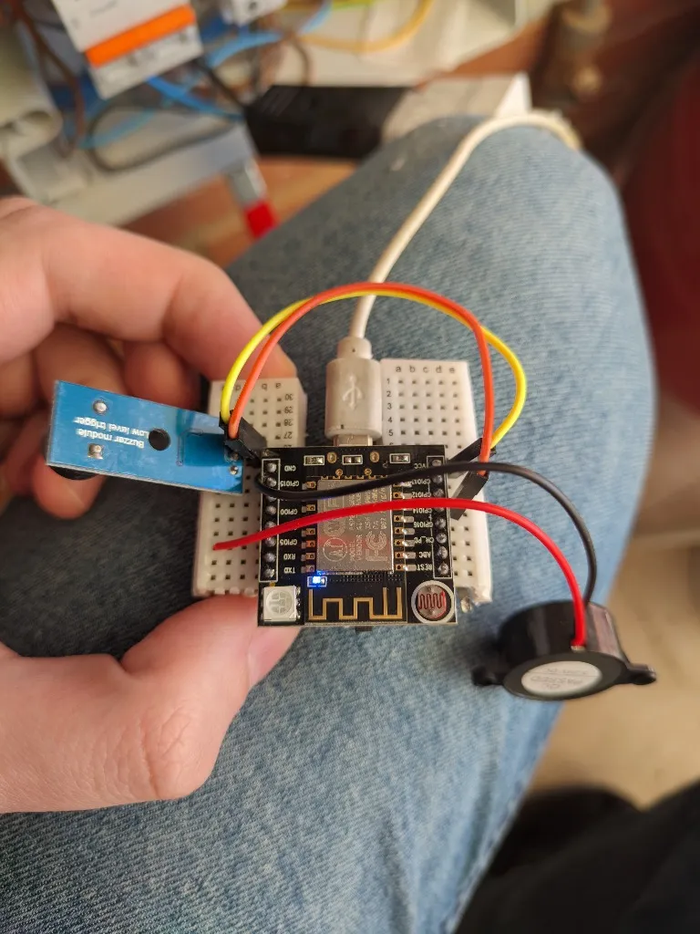 Conexión en protoboard